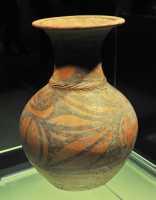 148 Poterie ornée d'un oiseau - Culture Majiayao (± 3800)