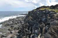 03 Soubassement artificiel de Ahu Runga Vae