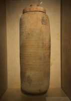 16 Jarre ayant contenu des manuscrits (Qumran - 1°s.BC - 1°s.AD) Grotte N°1