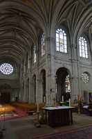 09 Basilique - Autel & nef