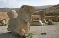 032 Taureaux - chapiteau *