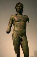 026 - Kouros - copie romaine (1°s av.JC) d'un original grec.JPG