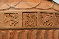 074 Jarre cannelée - Griffons, centaures et gorgones (± 610)