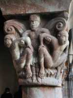 13 Chapiteau du cloître de St Michel de Cuxa. Roussillon (1135±)