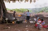 385 Finca El Baul tête colossale dans la forêt rites chamaniques
