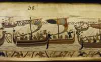 38 C - Le duc Guillaume avec sa grande flotte traverse la mer et débarque à Pevensey