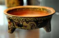 07 Récipient tripode Maya (600-900)