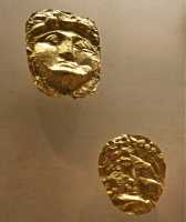 16 - Masques funéraires - Tyr et sa région