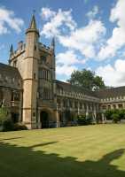 44 - Magdalen, Cloître