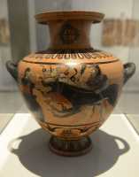 101 Héraclès & Cerbère - Vase à ransporter de l'eau (± 520) Athènes - Figures noires
