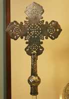 42 - Le Caire (± 1800) Croix de procession - Monogramme de Jésus Christ en Copte - Inscription en arabe 