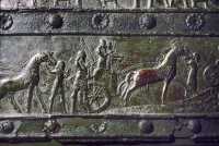 551 (Portes de bronze du palais de Salmanasar III)