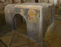 15 Stèle de Bethphagé (12°s) Jésus, Marthe et Marie (reconstituées)