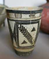 037 - Suse I - Vase (4200 - 3800)