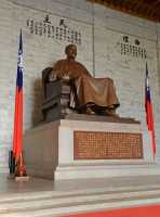14 Statue de Tchang-Kaï-Chek