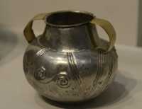 019 Amphore en argent martelé (± 660) Tombe Regolini-Galassi