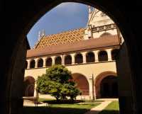 63 Cloître & Église