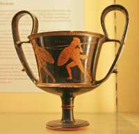 201 - Athènes - Coupe à figures rouges (?)