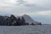 23 Cap Horn (en arrière plan)