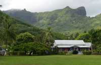 03 La maison blanche à Mahareppa (typique des maisons coloniales des planteurs de vanille)