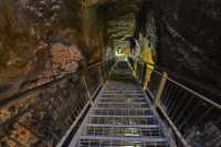 76 Accès au tunnel et à la source