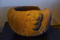 05 Vase de basalte pour conserver l'eau