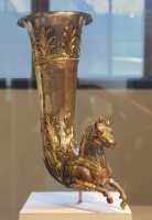 169 Rhyton en argent doré (Gréco-Parthe 2°s. av. J.C)