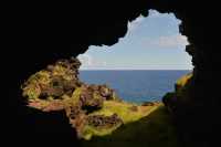 11 Ana Te Pora (Grotte ouverte sur la mer)