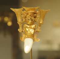 138 Pendentif - Personnages à tête de chauve-souris - Panama Parita (12°-16°s)