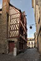 37 Maison des 2 chanoines (1500)