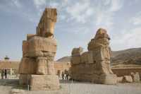 029 Porte inachevée