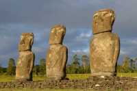 09 Trois Moai - Ahu Akivi