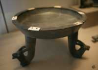 070 - Suse V - Coupe tripode aux ibex (± 1900) *