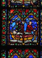 043 Reine alitée dans une barque-