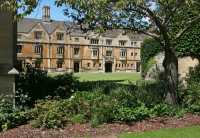 20 - Magdalen, Entrée