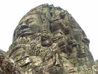 62-Tour à visages *