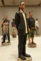 44 Fellow humans - La sculpture de James Hart est une invitation à découvrir chez ceux qui nous entourent ce qui les rend uniques et importants 