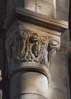 32 Chapiteau de l'Eglise (Plantes)