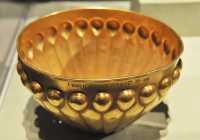 23 Bol en or (Achéménide - 5° siècle)