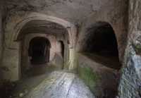 26 Sépulture (13) Cave of the ascents