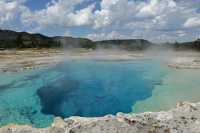 19 Biscuit Basin (Sapphire pool)