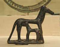 040 Jument et poulain - Bronze (Géométrique 8°s)