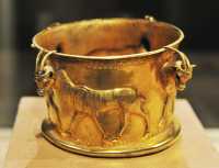 17 Coupe - Frize de gazelles - Marlik (Début du 1° Millénaire BC)