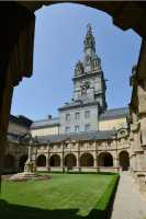 39 Cloître & basilique