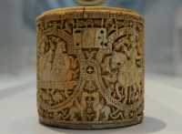 070 Pyxide en ivoire (±970) Madinat al-Zahra, dans la région de Cordoue