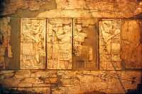 525 Nimrud - Tête de lit (ivoire phénicien)