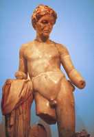 738 Hatra - Statue d'Apollon en marbre