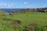 17 Ahu Riata & Hanga Piko