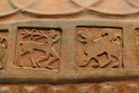 073 Jarre cannelée - Griffons, centaures et gorgones (± 610)