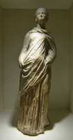 09 Jeune femme (4°s av. J-C) Myrina
